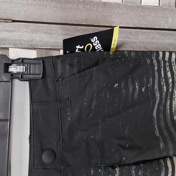 Boys' Hybrid Striped Swim Shorts | Art Class | 5 - Picture 3 of 12